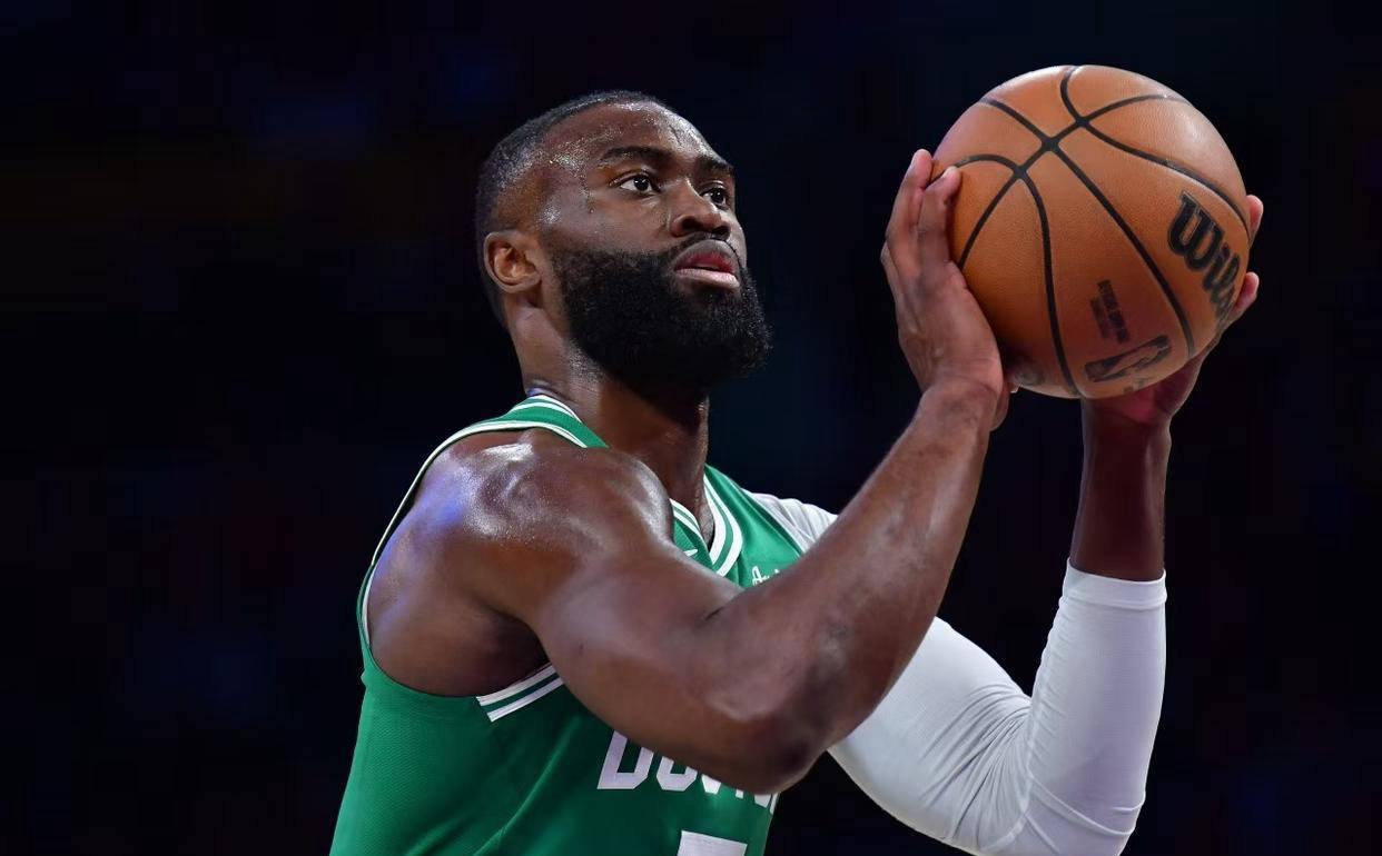 开云中国-塔图姆连续十二场比赛得分超过精彩发挥C9争议不断之后，清晨西汉姆战术微调