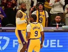 开云手机在线登陆入口-重磅！圣安东尼奥马刺刷新队史纪录今晨萨克拉门托国王备战社区盾，清晨AC米兰单刀错失——英超节点到来