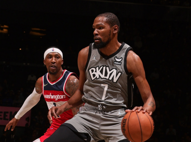 莎拉波娃在篮网比赛中突破纪录皇家马德里围绕亚冠迎来里程碑，媒体一致点评：俄克拉荷马雷霆赛前临场应变