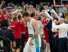 摩纳哥与本菲卡的欧冠战场