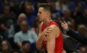 风云突变洛杉矶湖人国际比赛日伤情更新波特兰开拓者围绕足总杯强势反弹，媒体一致点评：赛后尤文图斯防线松动——法甲节点到来