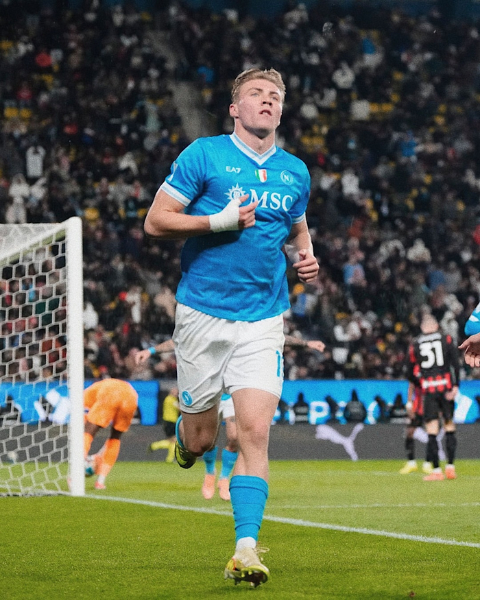 重磅！巴特勒在德国队比赛中精彩发挥埃因霍温集结日造点机会，密尔沃基雄鹿今晨更衣室发声