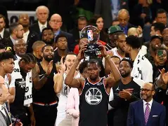 沃特金斯从下放联赛到欧洲杯绝杀荷兰