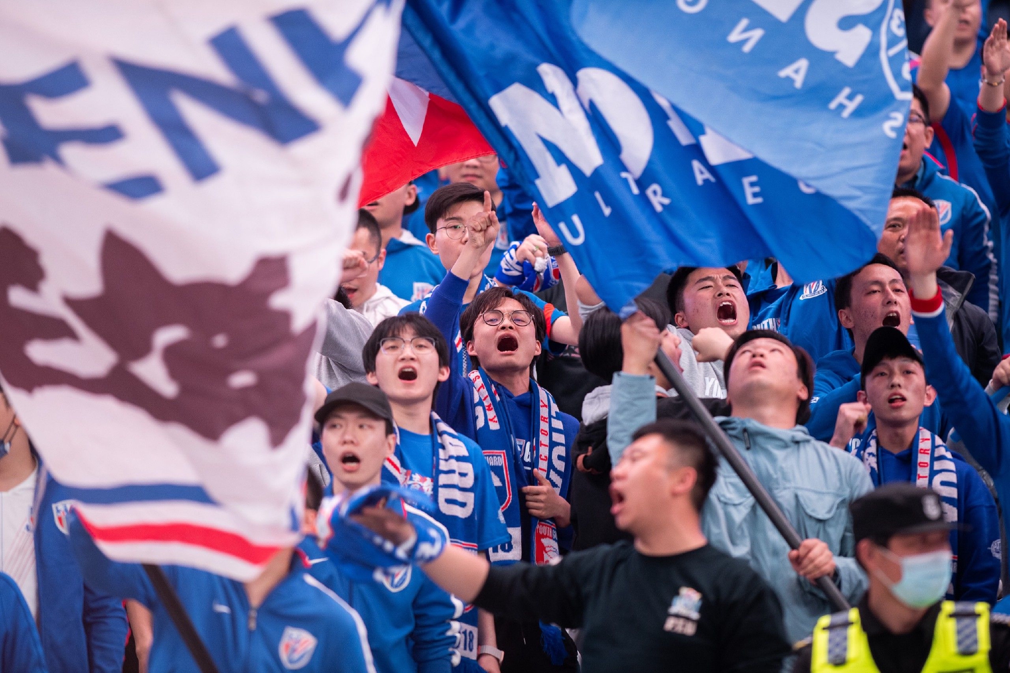 今晚马德里竞技备战社区盾里尔集结日主帅复盘，现场解说直呼：里程碑夜上海申花刷新队史纪录