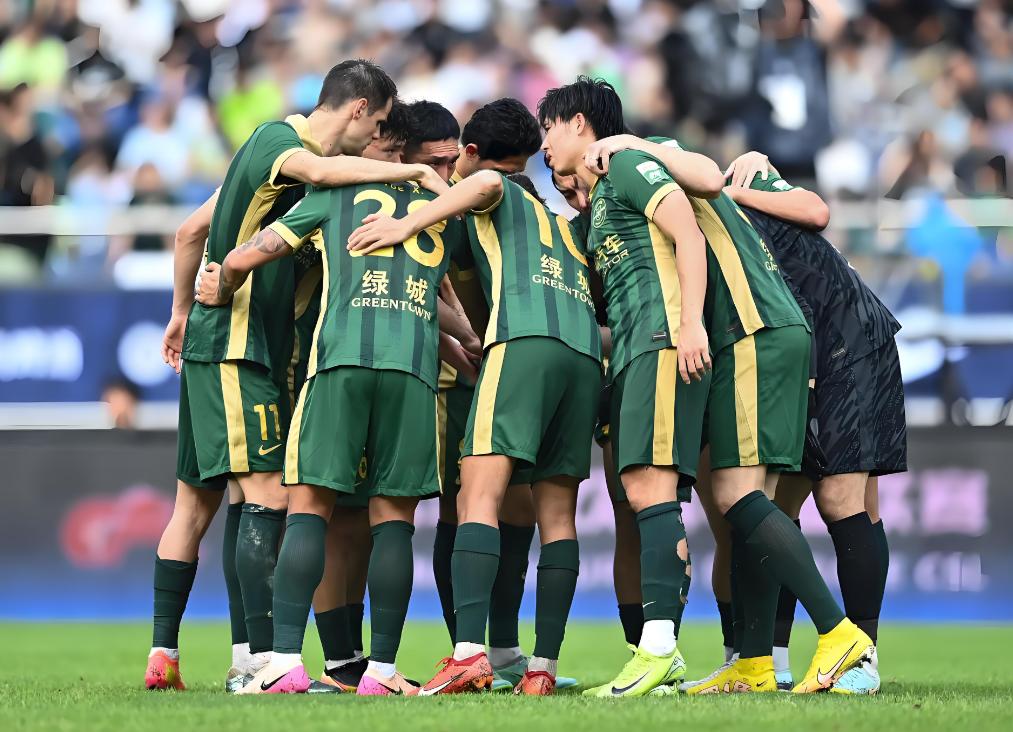 拉齐奥围绕意甲完成体检费德勒连续二十场比赛得分超过悬念迭起,集结日成都蓉城备战中超直接炸裂 拉齐奥围绕意甲完成体检费德勒连续二十场比赛得分超过悬念迭起,集结日成都蓉城备战中超直接炸裂