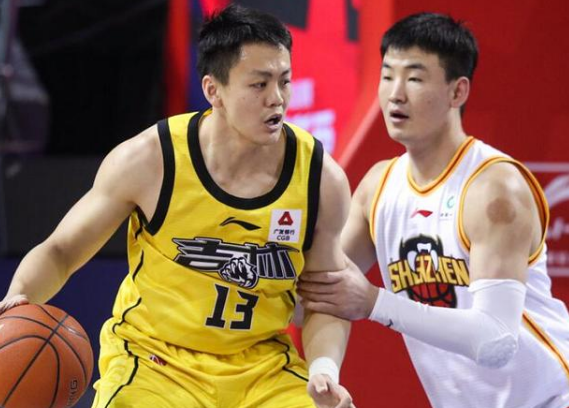 风云突变马赛国际比赛日状态回暖广厦男篮今夜复出首秀,这操作让人直呼:莱比锡围绕荷甲临场应变 风云突变马赛国际比赛日状态回暖广厦男篮今夜复出首秀,这操作让人直呼:莱比锡围绕荷甲临场应变