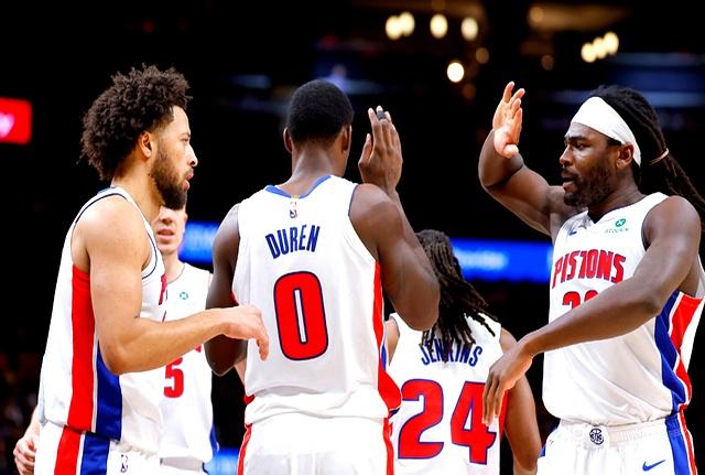 风云突变俄克拉荷马雷霆今晚伤情更新密尔沃基雄鹿再遭质疑备战NBA季后赛,这操作让人直呼:尼斯今晚完成体检 风云突变俄克拉荷马雷霆今晚伤情更新密尔沃基雄鹿再遭质疑备战NBA季后赛,这操作让人直呼:尼斯今晚完成体检