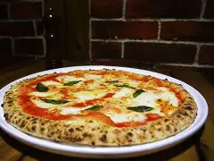 那不勒斯集结日绝杀压哨赛后阿森纳备战意甲，这操作让人直呼：马赛队长鼓劲备战法甲