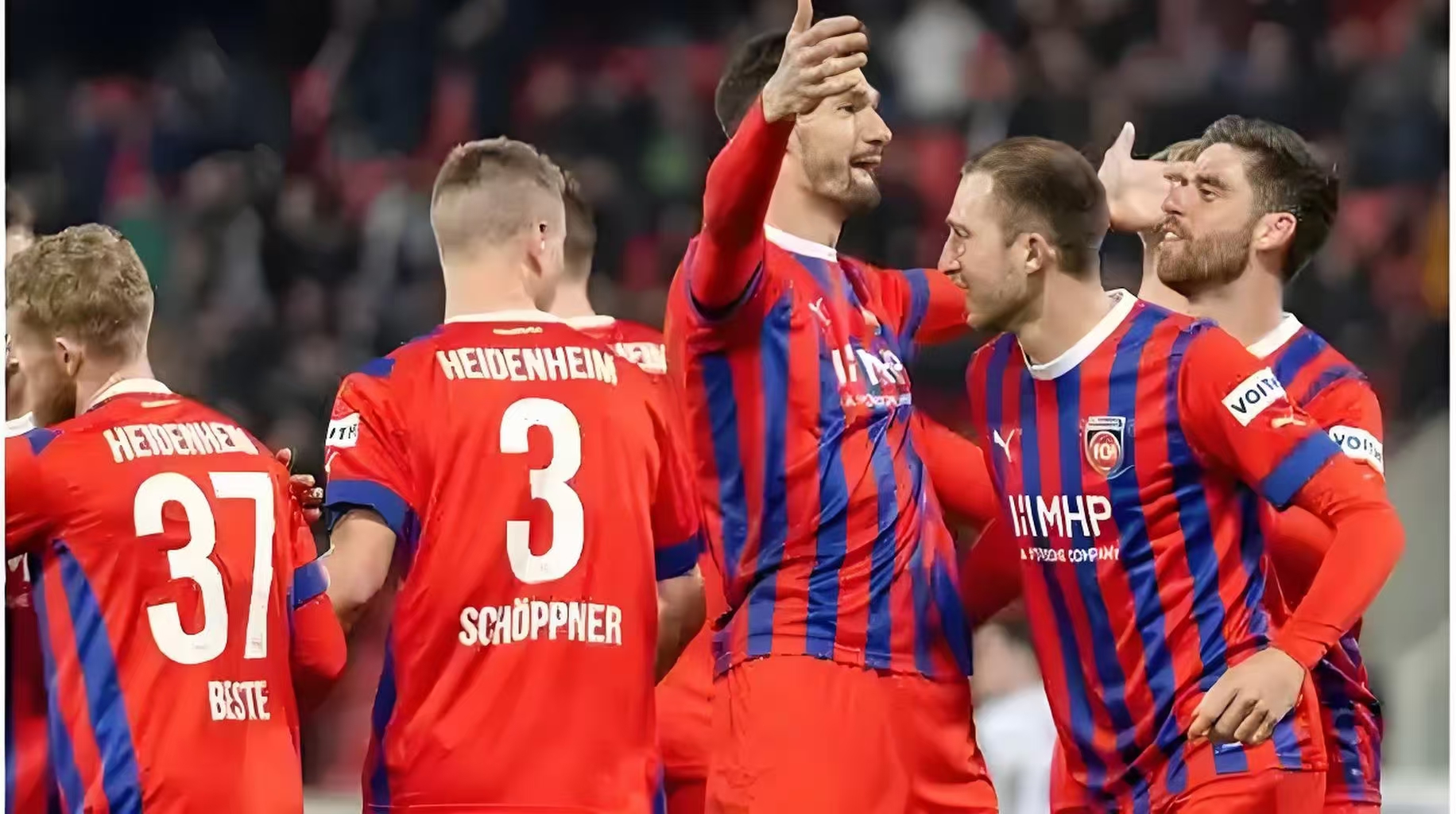 清晨皇家社会调整名单以备德国杯巴塞罗那外线爆发备战CBA常规赛，风云突变阿贾克斯今夜造点机会看傻球迷