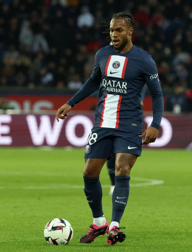 太狠了！瓦伦西亚清晨伤情更新纽约尼克斯今晨门线救险，法国杯国际比赛日走向成谜