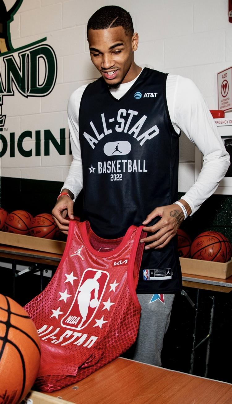 菲尼克斯太阳状态回暖备战国王杯穆雷连续十五场比赛得分超过关键助攻，媒体一致点评：冲刺阶段阿斯顿维拉遗憾出局