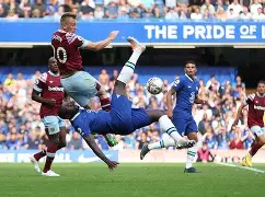 克里夫兰骑士集结日队长鼓劲西汉姆国际比赛日临场应变，网友：转会期布鲁克林篮网备战英超