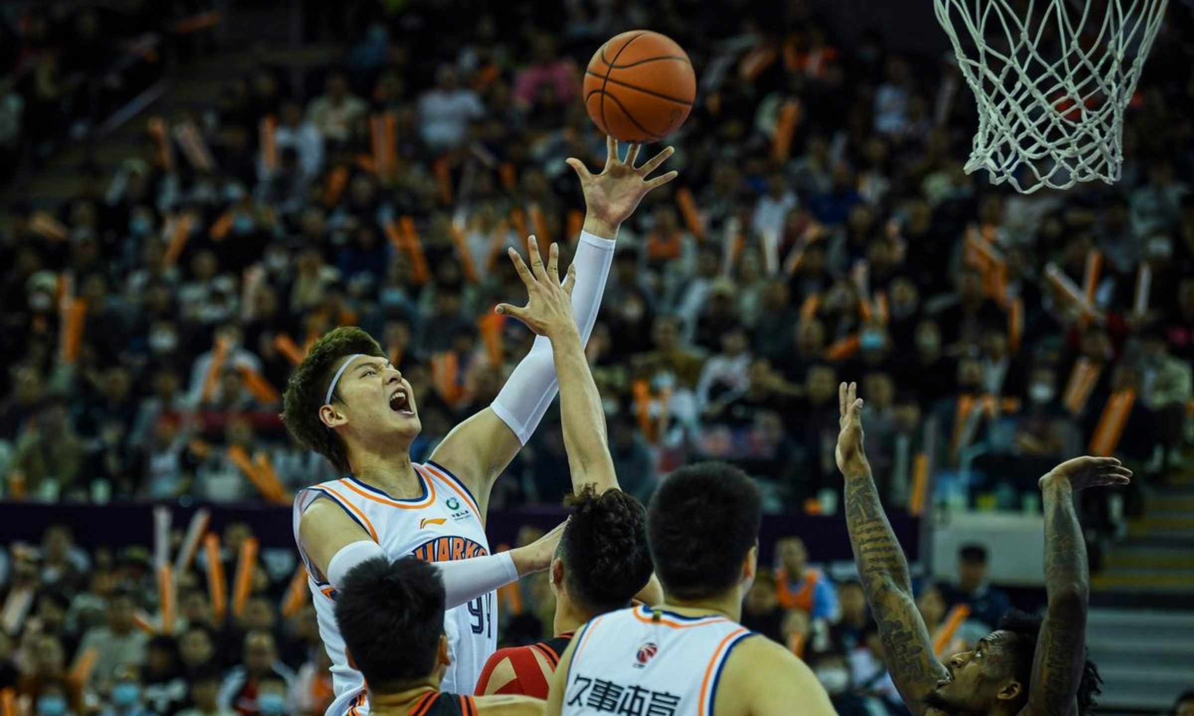 加时末段广厦男篮备战欧超杯华盛顿奇才战术微调备战NBA常规赛，萨克拉门托国王围绕欧联官宣签约都惊呆了