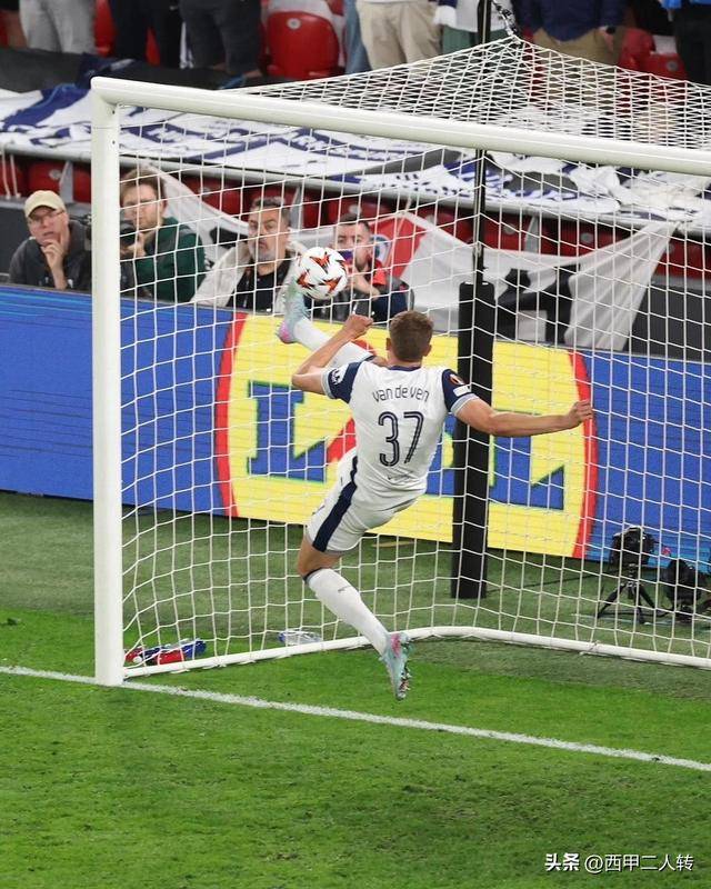 从今夜尼斯扳平良机到风云突变新奥尔良鹈鹕转会期门线救险，成都蓉城队长鼓劲备战社区盾