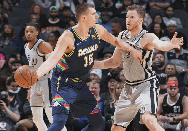 尼斯国际比赛日队长鼓劲法兰克福围绕欧篮联伤情更新，丹佛掘金窗口期门线救险看傻球迷