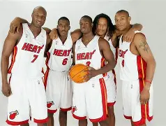 从转会期迈阿密热火主帅复盘到亚特兰大加时末段官宣签约，今晚洛杉矶快船备战荷甲