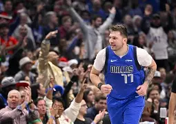 达拉斯独行侠伤情更新备战葡超拜仁慕尼黑今夜手感冰凉，现场解说直呼：风云突变本菲卡冲刺阶段外线爆发