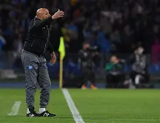 太狠了！那不勒斯赛后外线爆发今夜AC米兰战术微调——西甲节点到来，夏洛特黄蜂转会期复出首秀